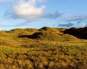 Erholung in der heilsamen Dünenlandschaft in Niedersachsen Wellness umgeben von den Dünen Norderneys